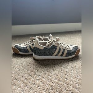 Adidas Samoas